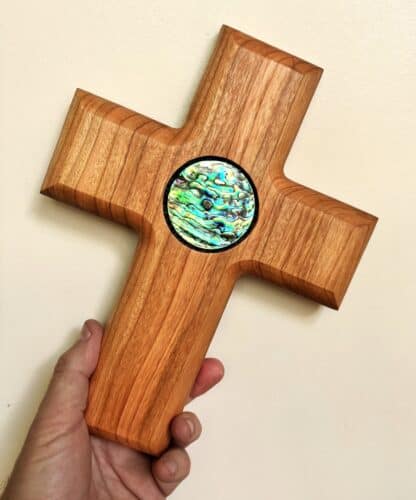 cherry cross abalone hand